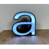 Reklamní svítící  písmeno L