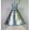 Industriální lampa