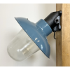 Industriální smaltovaná lampa