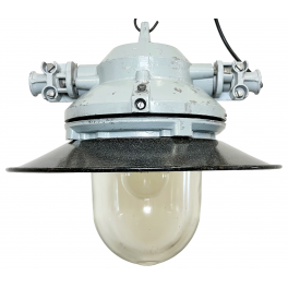 Industriální smaltovaná lampa