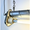 Industriální zářivková lampa