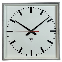 Industri&aacute;ln&iacute; hodiny PRAGOTRON 44 cm
