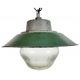 Industri&aacute;ln&iacute; smaltovan&aacute; lampa