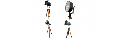 Lampy na stativu